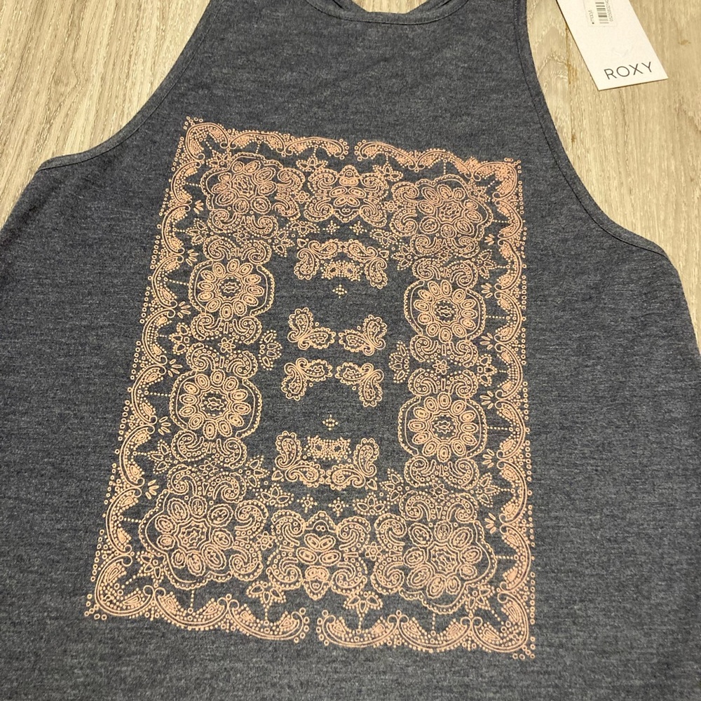 Roxy Tank - Picture 2 of 4